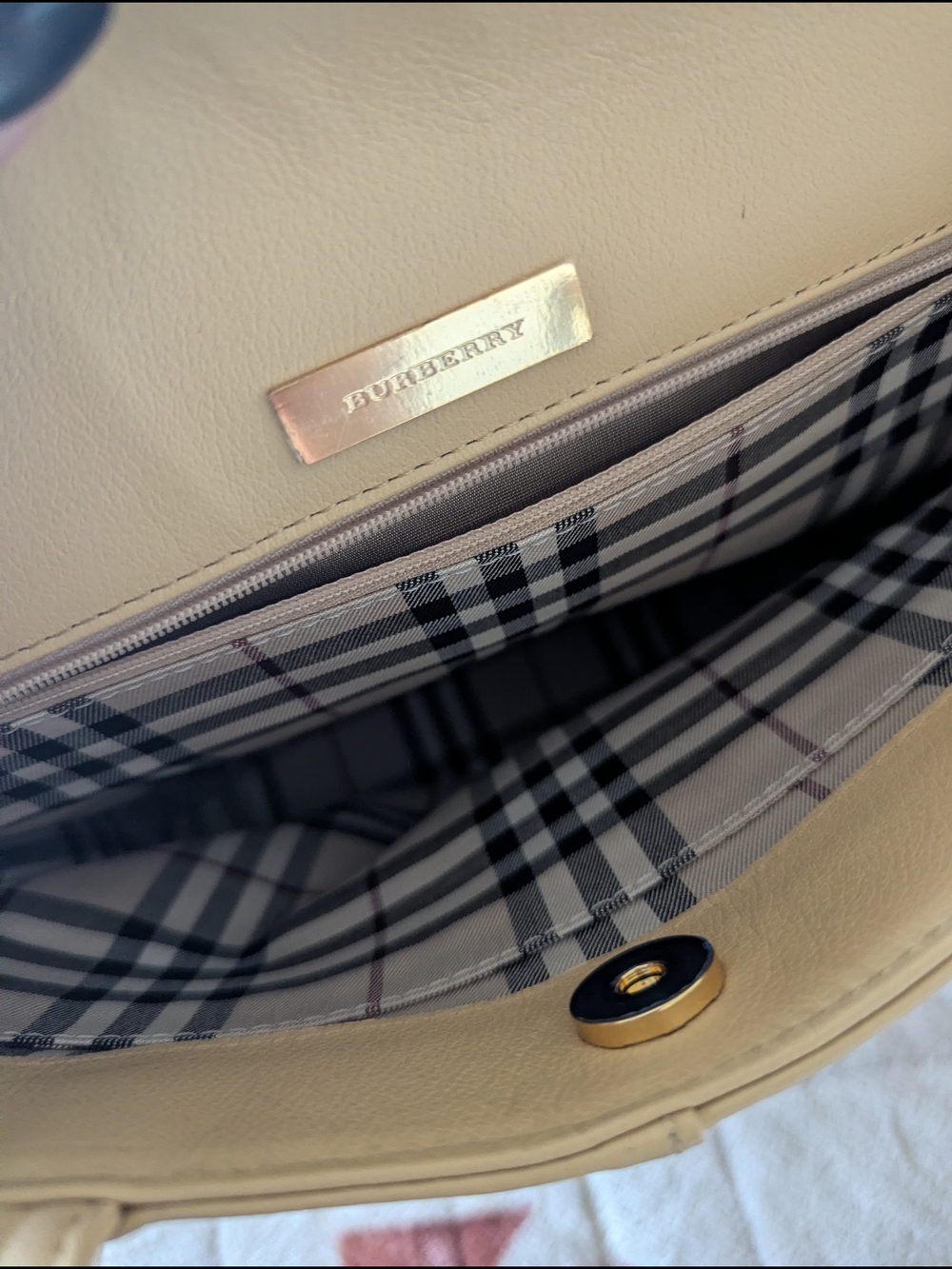 Burberry Leather Tan Handbag - Picture 6 of 13